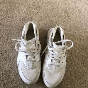 White Nike huarache with lots of wear left.